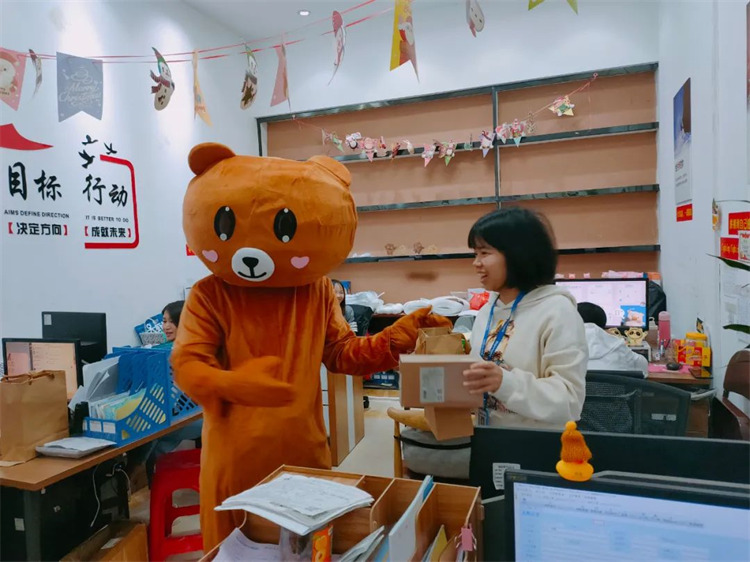 1676339393886492.jpg 202203091051565195.jpg